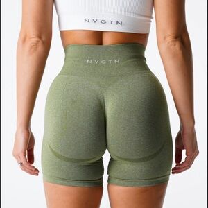 NVGTN Contour Seamless Shorts Meadow Green 7” Size Small Gym Workout